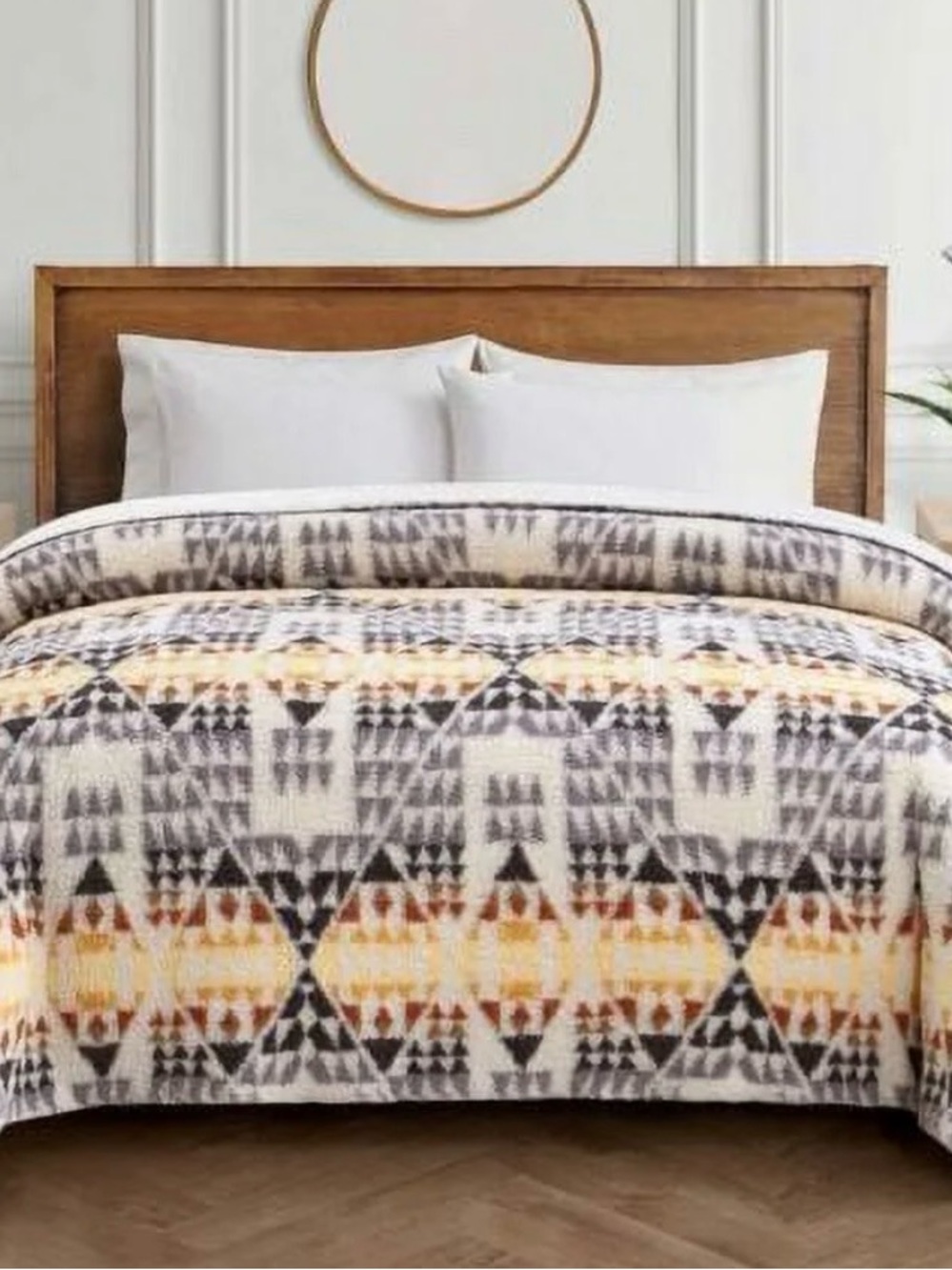 Pendleton Queen Sherpa Fleece Blanket in the "Arrow Point Gray" design